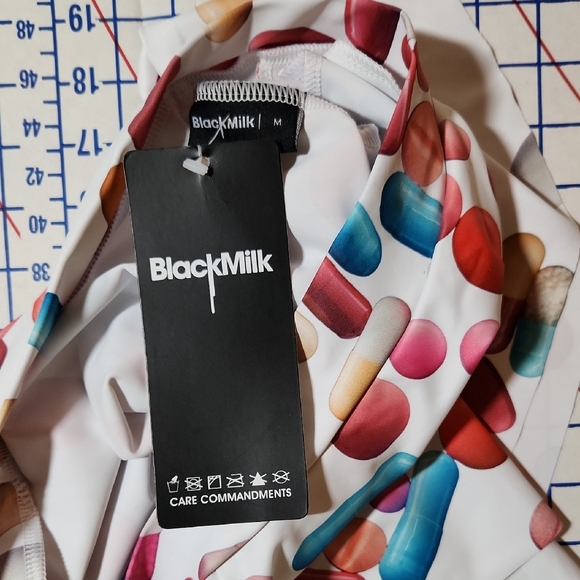 RARE NWT Blackmilk Pills Pocket Skater Skirt - Picture 2 of 3